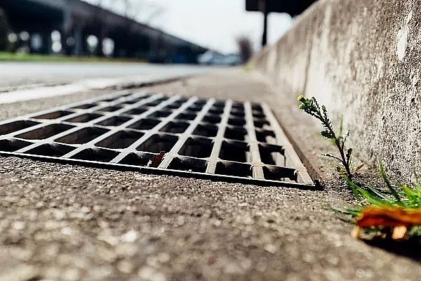 ���|��ɫ�ۺ��Ȼ��X�S��PAC�¹ڷ����������g�����ˮ���̎��?ˮ�h���L�U��η���?