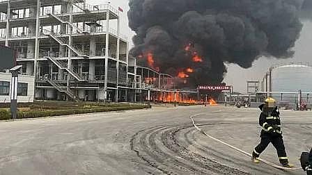 2022���iɰ�V�ϏS��ʯ���fһ�����Sͻ�l��𣬬F������������ը!